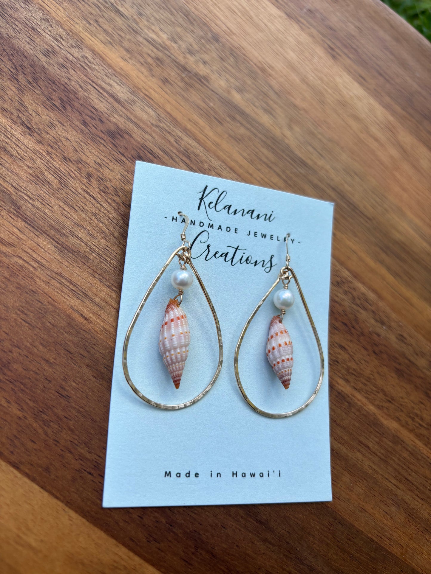 Miter shell earring