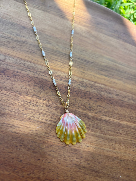 Sunrise shell Necklace