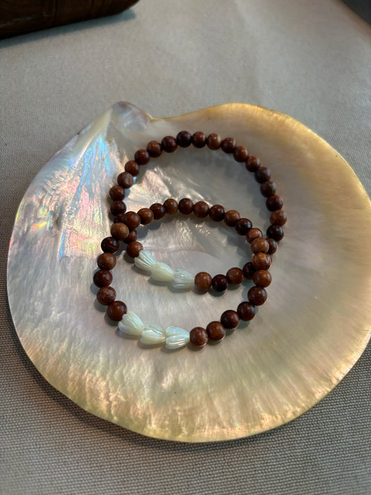 ʻIliahi stretchy bracelet