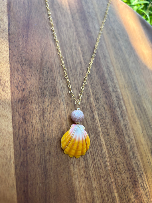 Sunrise Shell and Edison Pearl necklace