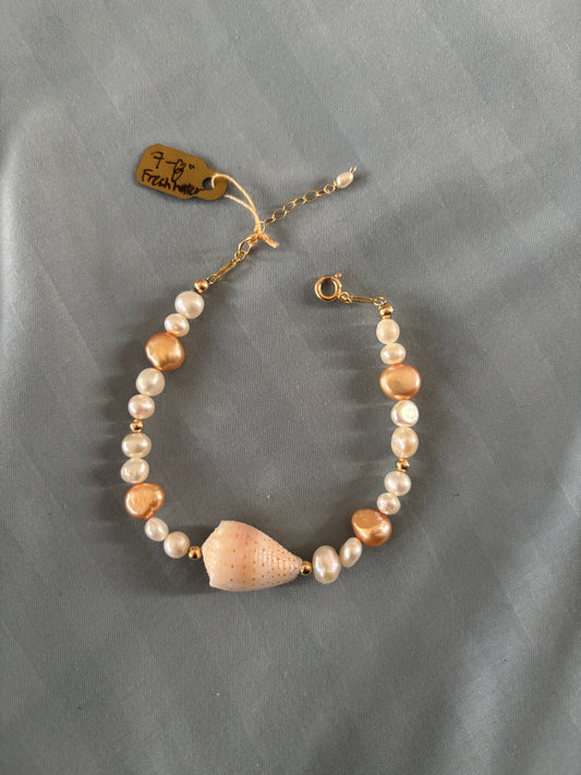 Pearl and shell bracelet